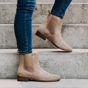 Thursday Boot Company Honey Peach Duchess Chelsea Boots Womens 5 Suede Rubber